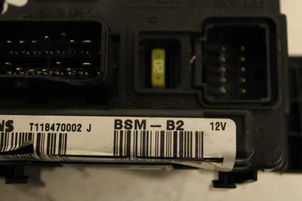 BOITIER ELECTRONIQUE CITROEN / PEUGEOT BSM-B2 - Vue 2